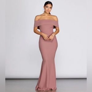 *BRAND NEW* Mauve off the shoulder formal dress